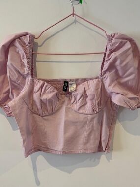 H&M Divided Pink Sweetheart Puff Sleeve Smocked Crop Top S